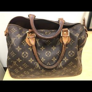 GUARANTEED AUTHENTIC Louis Vuitton speedy 30